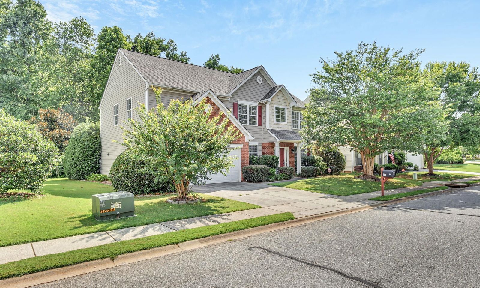 Main image of property at 15 Jordan Crest Court, Simpsonville, SC 29681