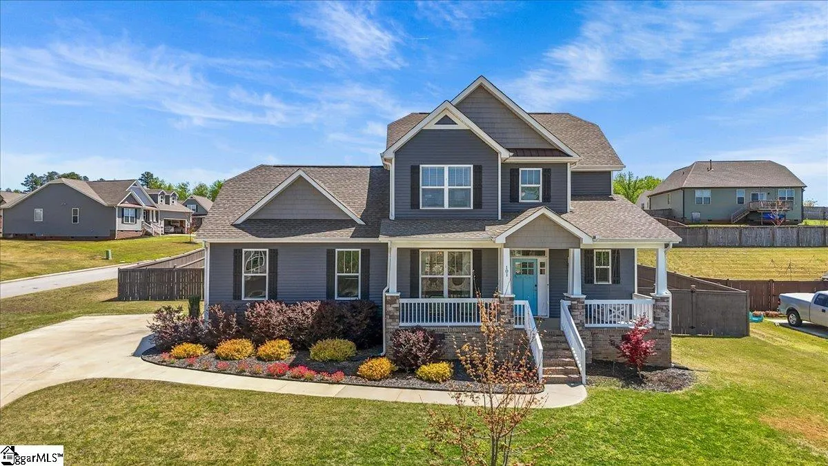 Riders Ridge, Taylors Community