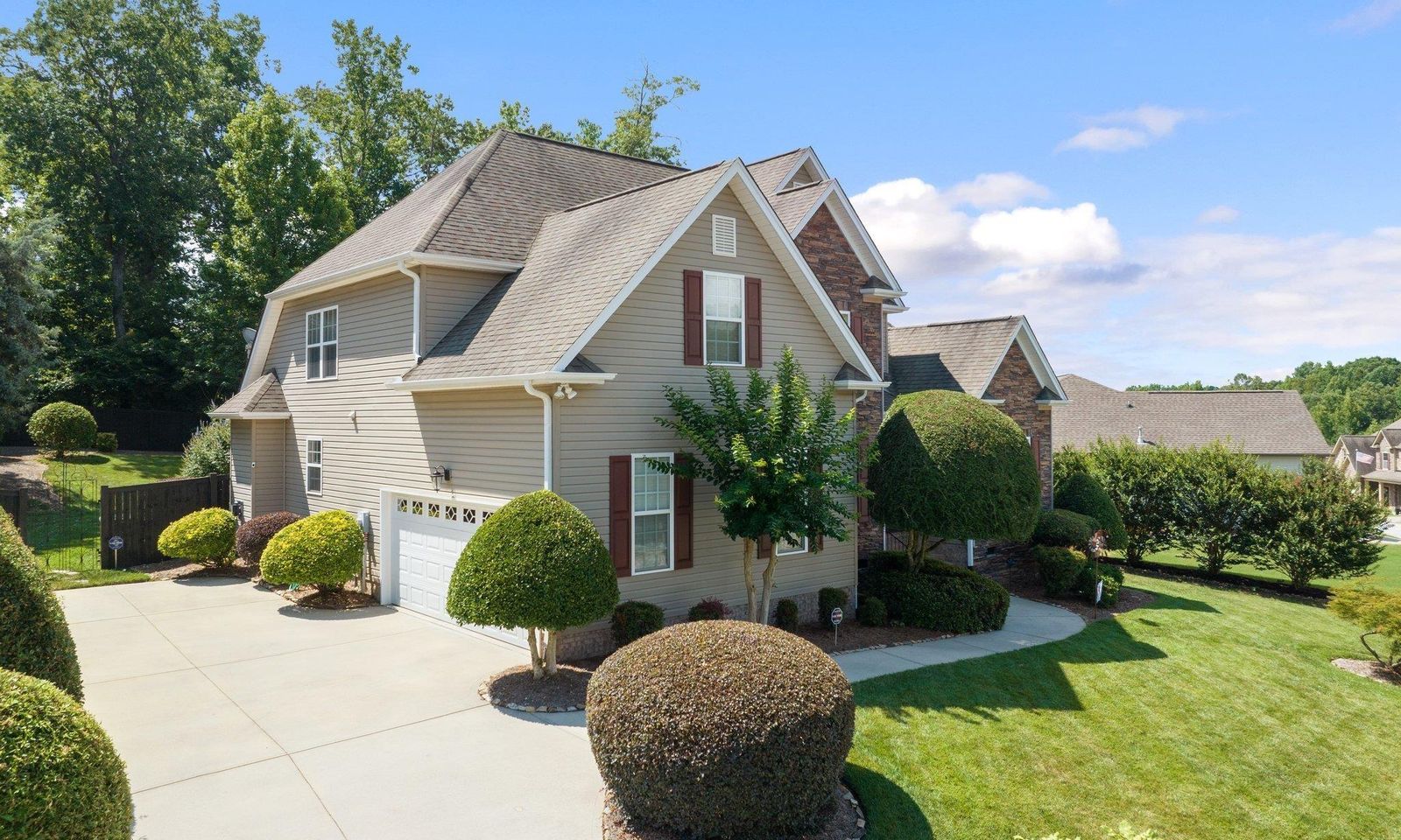 Property image 3 at 119 Carolina Oaks Drive, Fountain Inn, SC 29644