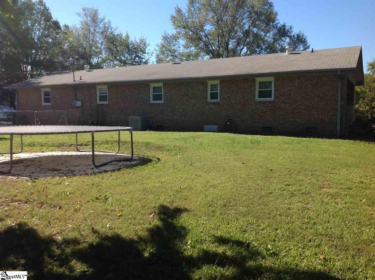 Property image 3 at 105 Center Street, Williamston, SC 29697