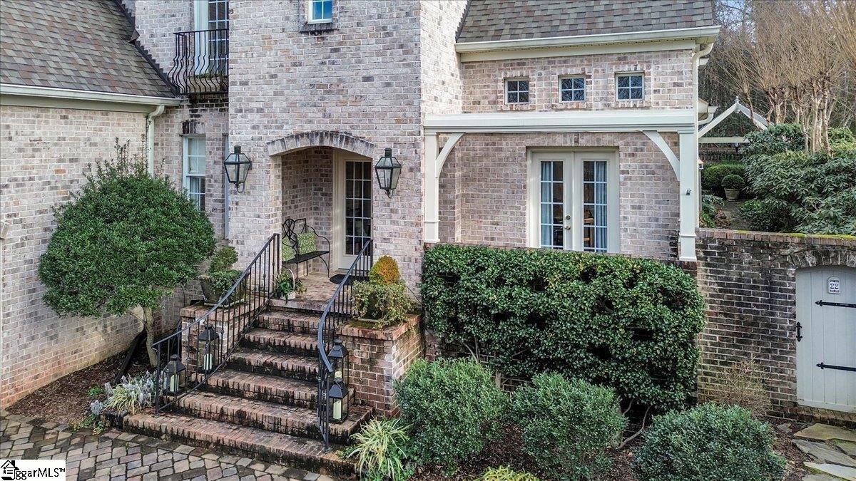 Property image 3 at 22 Latour Way, Greer, SC 29650