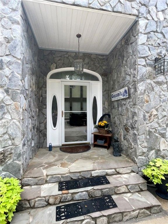 Property image 3 at 125 Lake Breeze Lane, Westminster, SC 29693