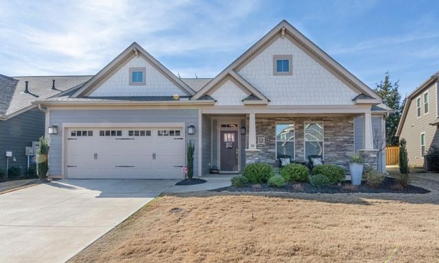 108 Ravencrest Court