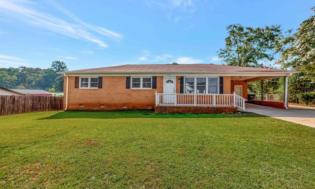 205 Iris Drive