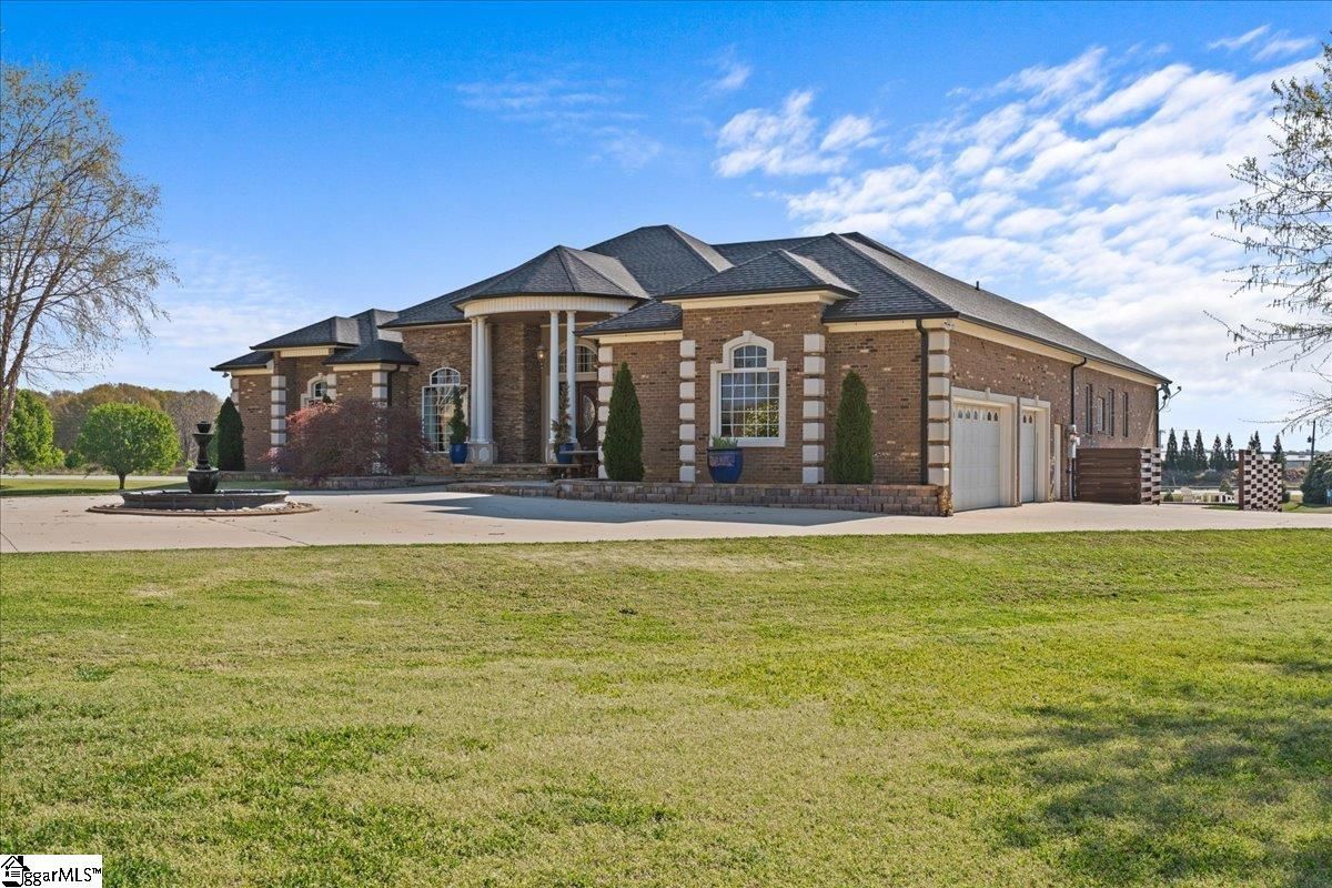 Property image 3 at 232 Vista Pointe Drive, Greer, SC 29651