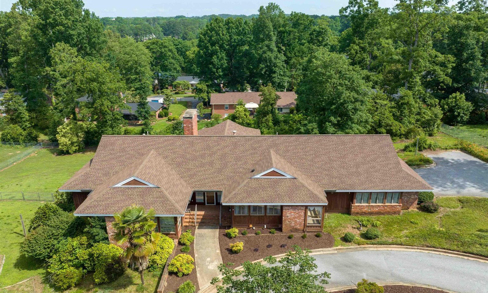 Property image 2 at 114 Brian Drive, Spartanburg, SC 29307