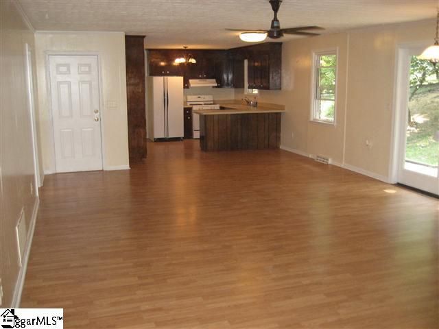 Property image 3 at 331 Poinsettia Drive, Easley, SC 29642