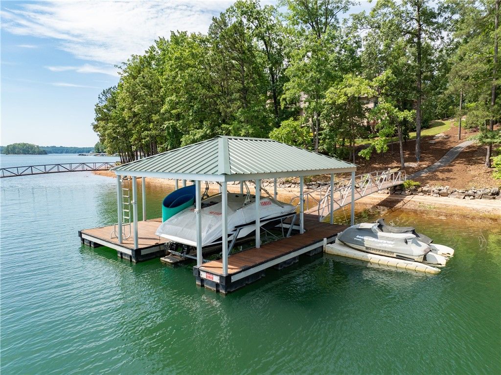 Property image 3 at 647 Waterway Lane, Seneca, SC 29672