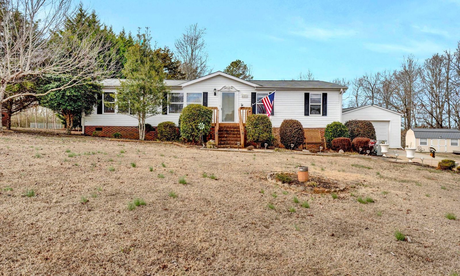 Property image 2 at 621 Courtland Way, Greer, SC 29651