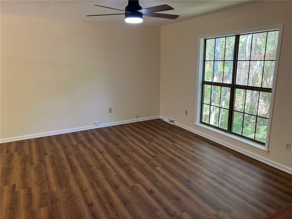 Property image 4 at 7725 Wellshire Place, Seneca, SC 29672