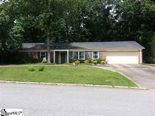 Property image 1 at 220 Barrett Drive, Mauldin, SC 29662