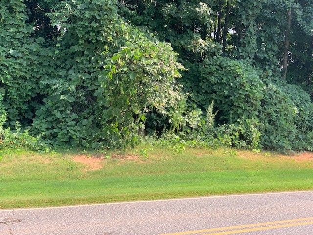 Property image 2 at 100 Courtyard Drive, Anderson, SC 29621