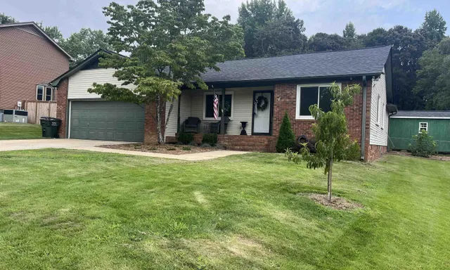 4 Bendingwood Circle