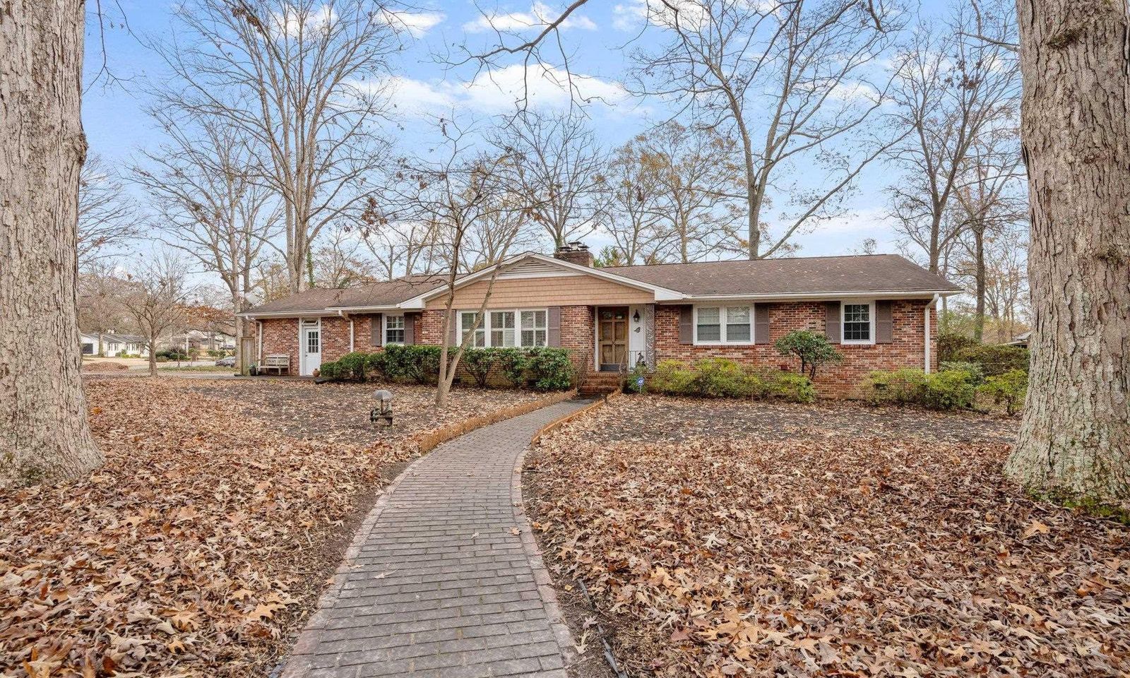 Property image 3 at 16 Kimberly Lane, Taylors, SC 29687