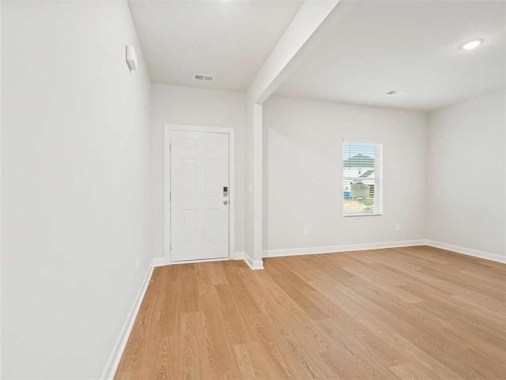 Property image 2 at 106 Tantalus Street, Gray Court, SC 29645
