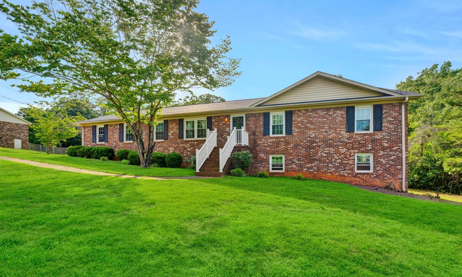 Property image 2 at 306 Dellwood Drive, Easley, SC 29642