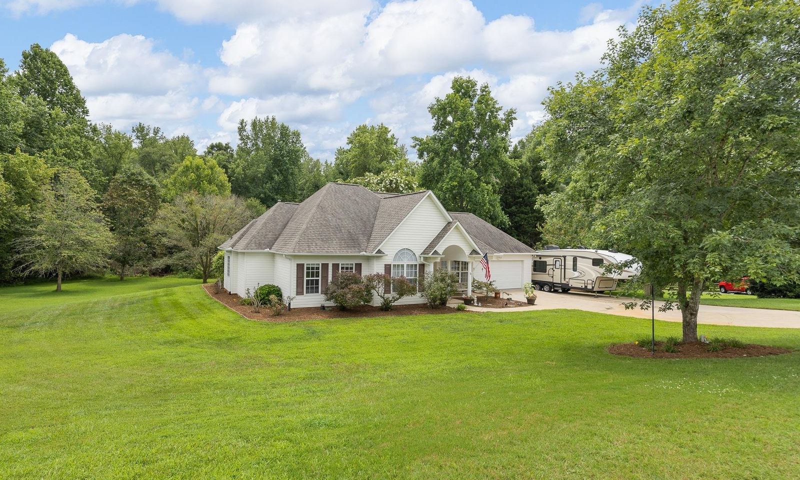 Property image 2 at 159 Monique Lane, Woodruff, SC 29388