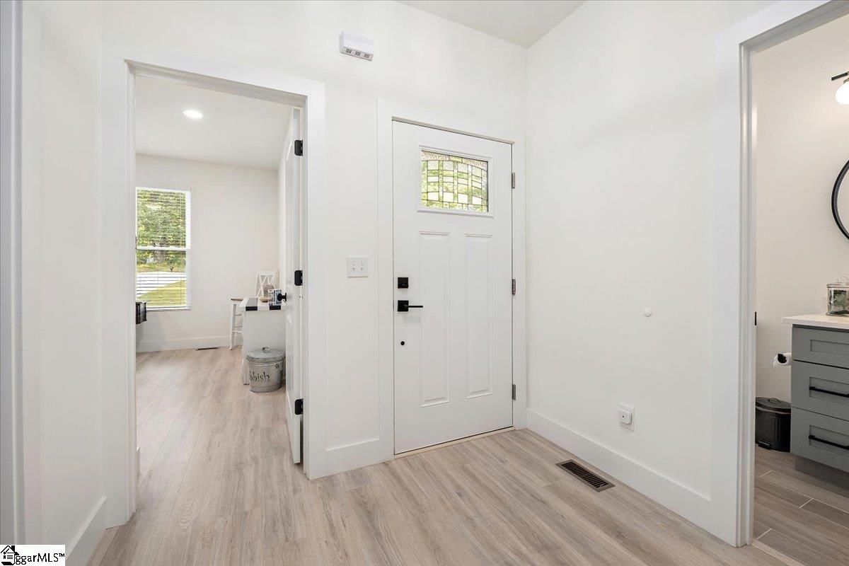 Property image 3 at 1119 Griffin Mill Road, Easley, SC 29640