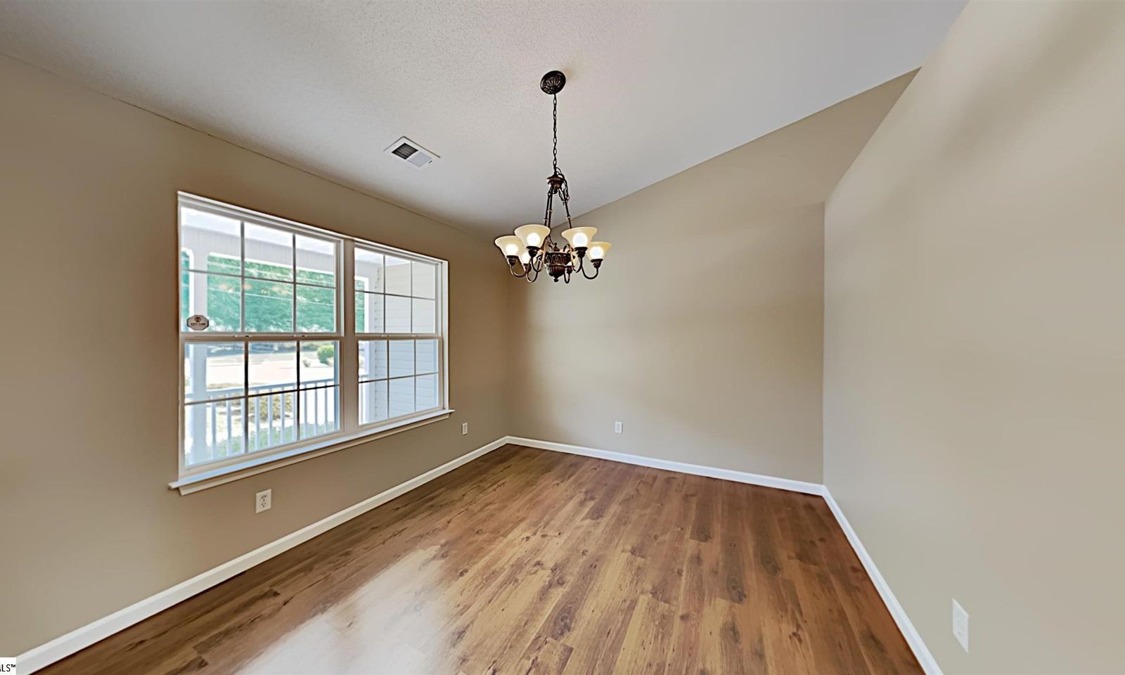 Property image 2 at 600 E Victor Hill Road, Duncan, SC 29334