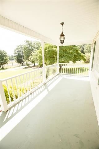Property image 2 at 11 Matlock Circle, Greer, SC 29651