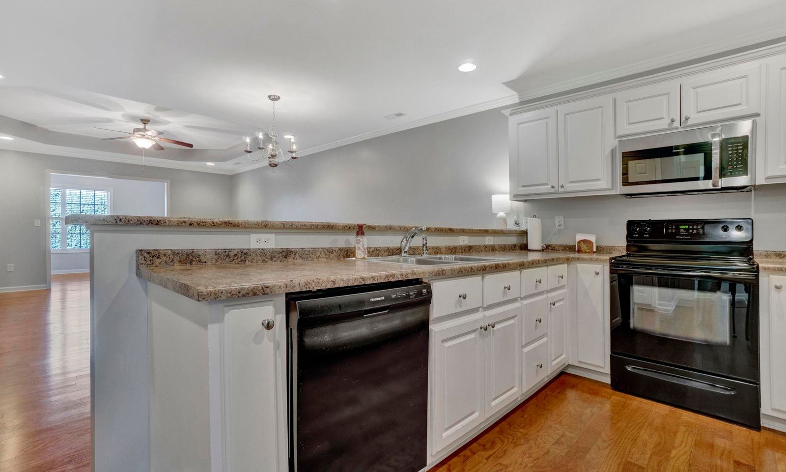 Property image 2 at 107 Shalom Drive, Simpsonville, SC 29681