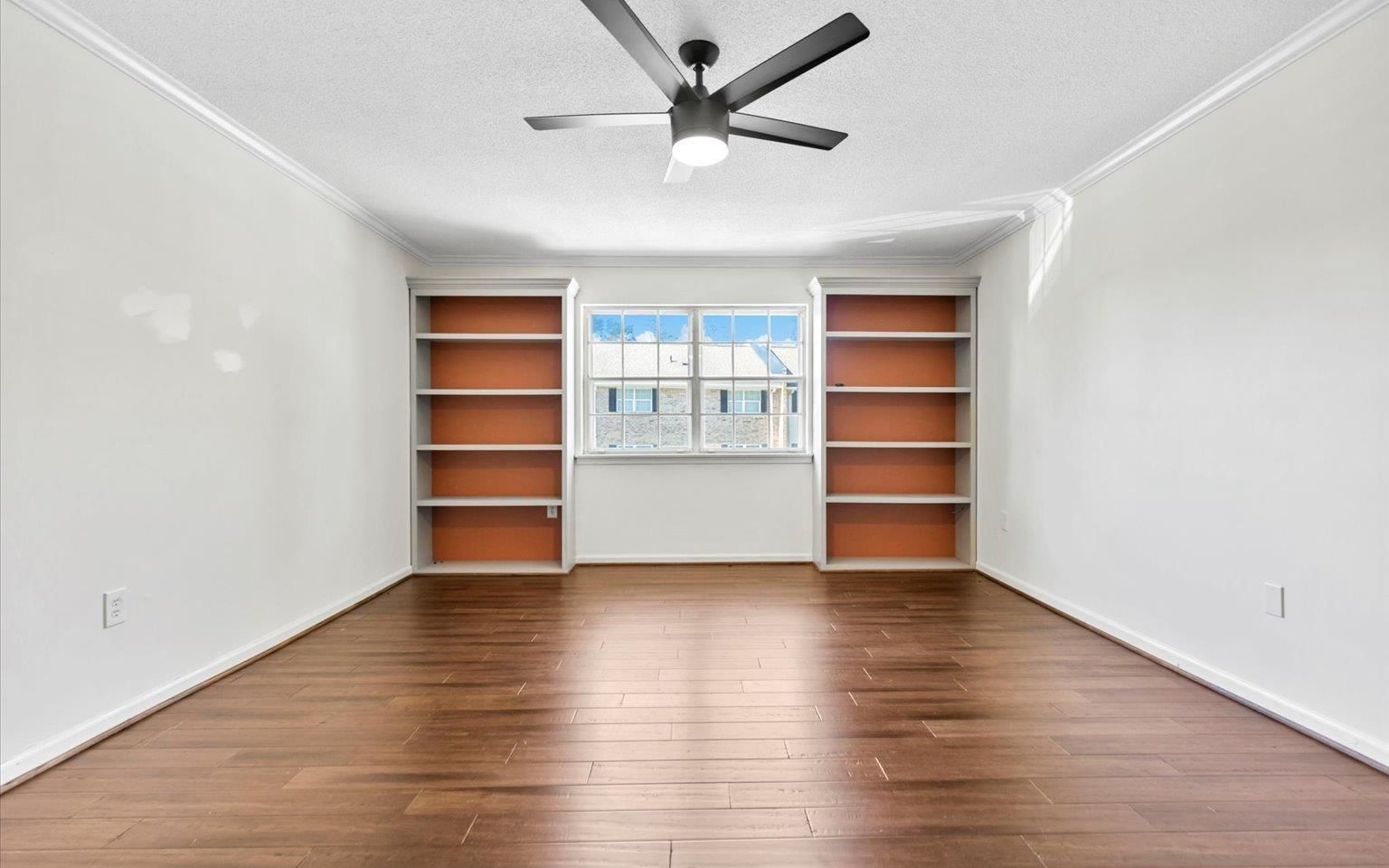 Property image 3 at 925 Cleveland Street, Greenville, SC 29601