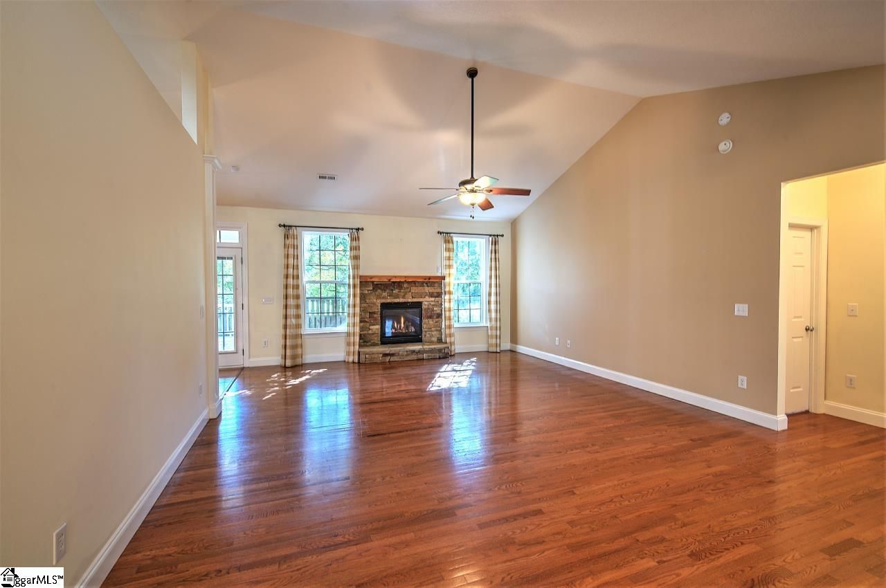 Property image 4 at 2 Upper Meadow Way, Greenville, SC 29609