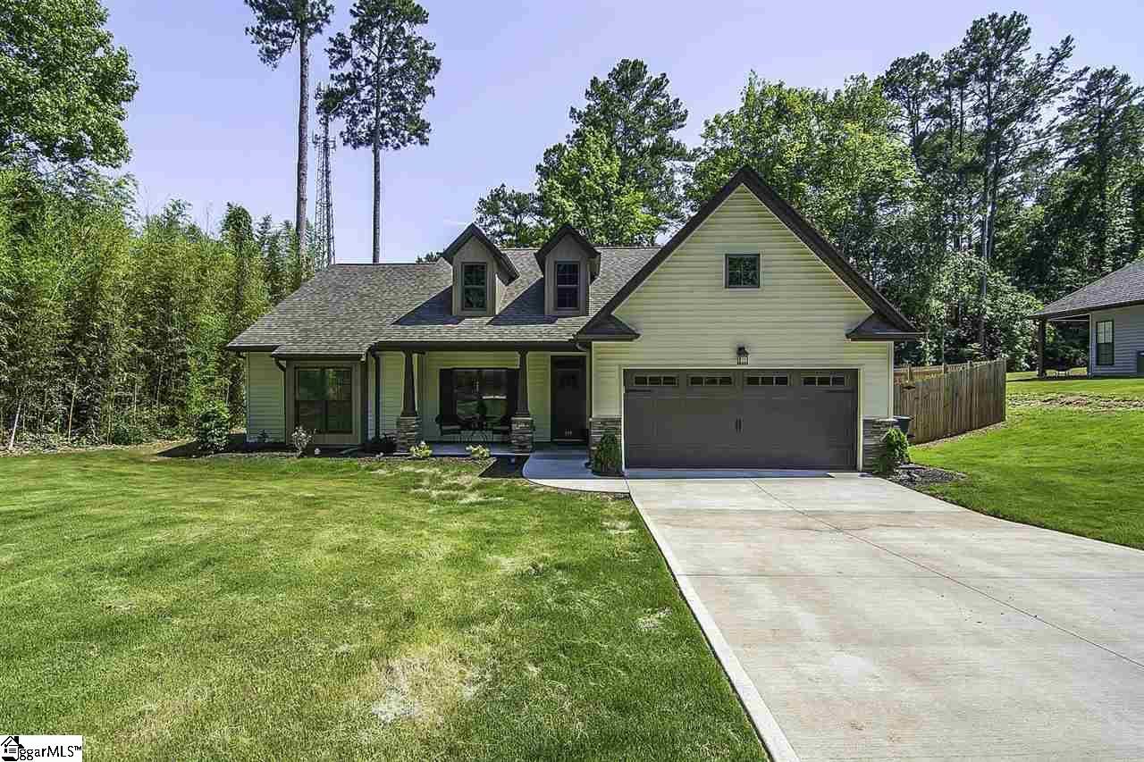 Property image 3 at 103 S Valley Lane, Greenville, SC 29611-6553