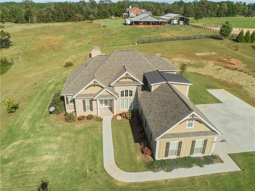 Property image 2 at 515 Paramount Drive, Seneca, SC 29678