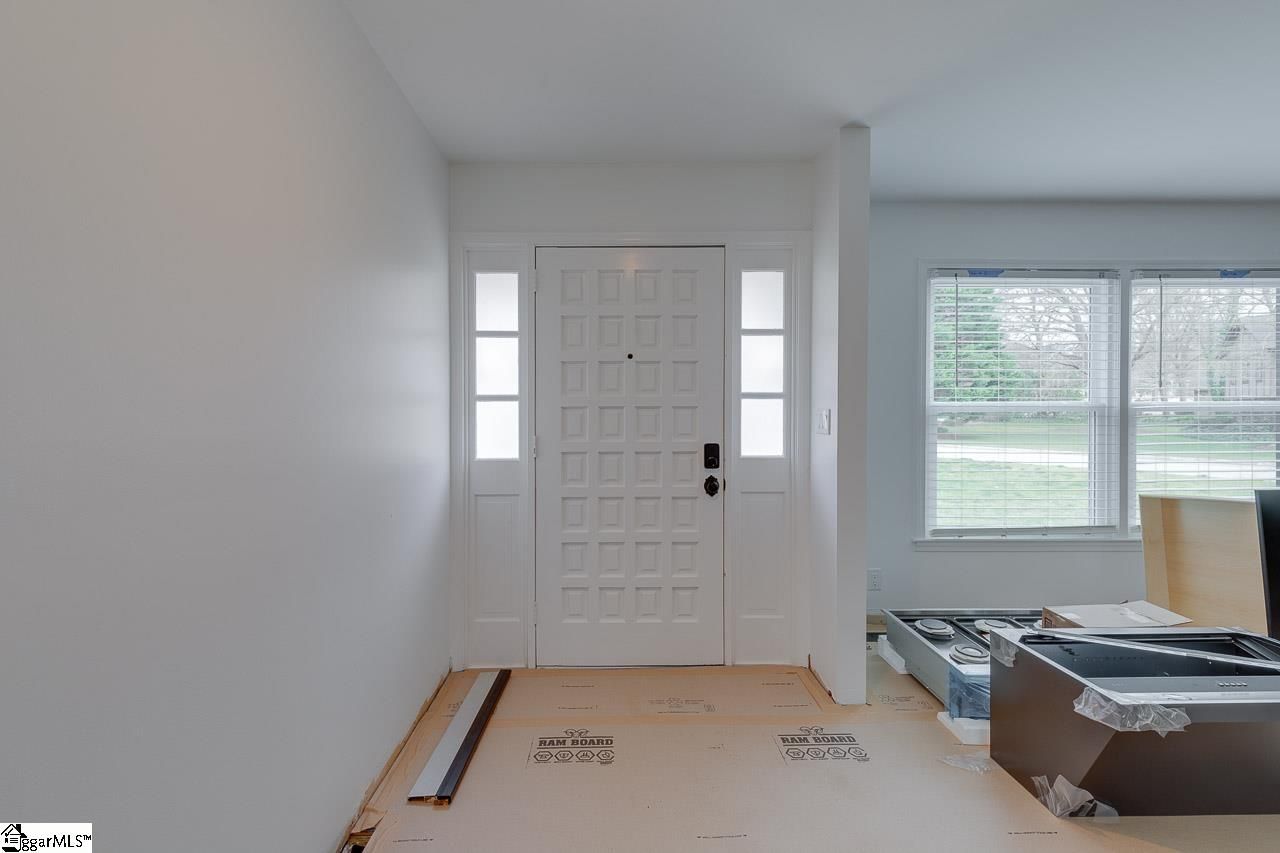 Property image 4 at 107 Gilder Creek Drive, Greenville, SC 29607