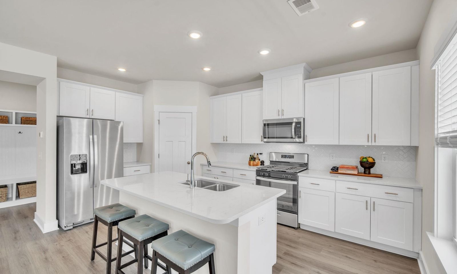 Property image 3 at 554 Laxton Road, Greer, SC 29651