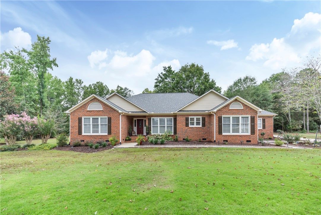 Property image 2 at 2814 Rambling Path, Anderson, SC 29621