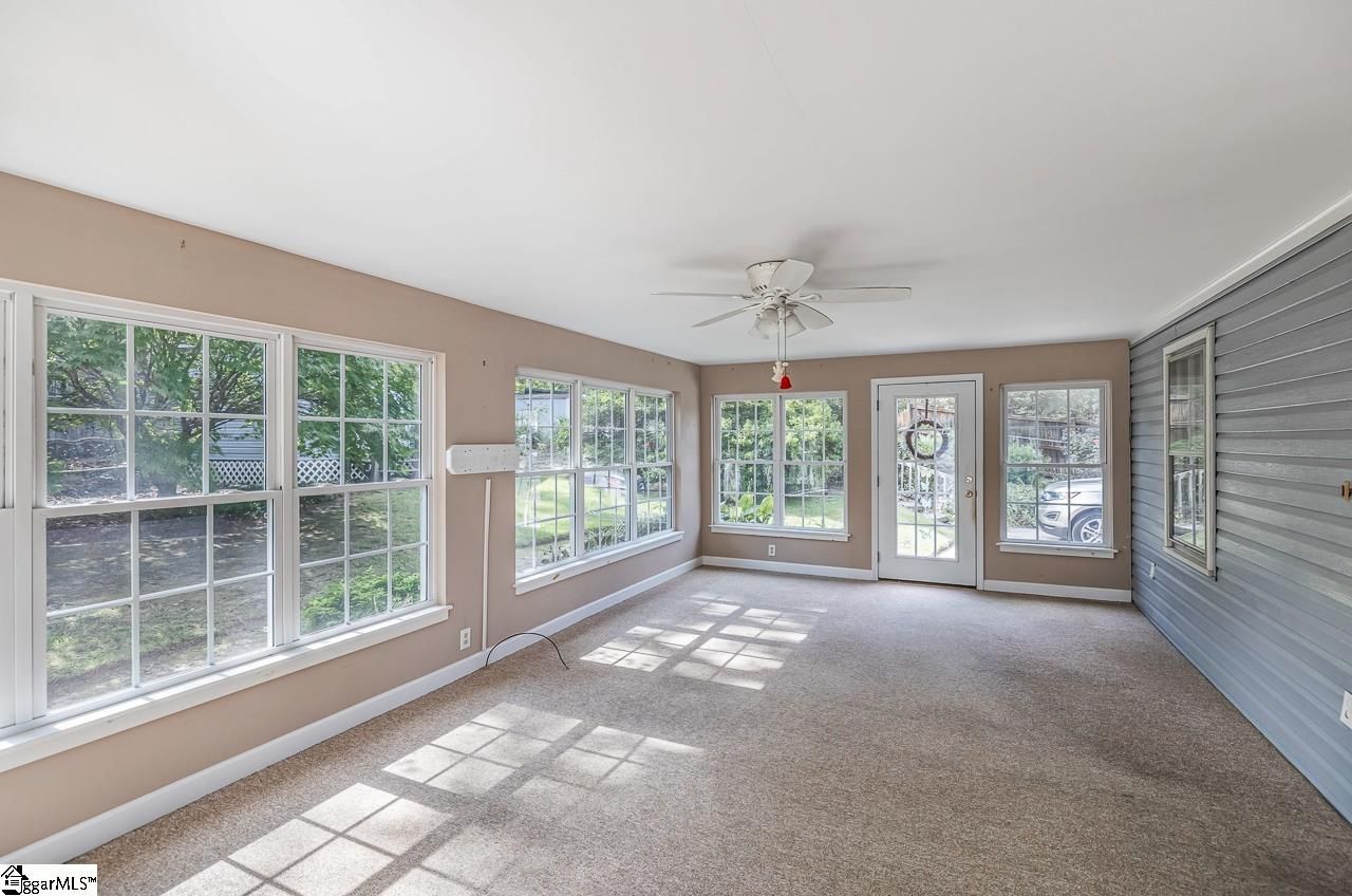 Property image 5 at 4 Gray Fox Court, Taylors, SC 29687
