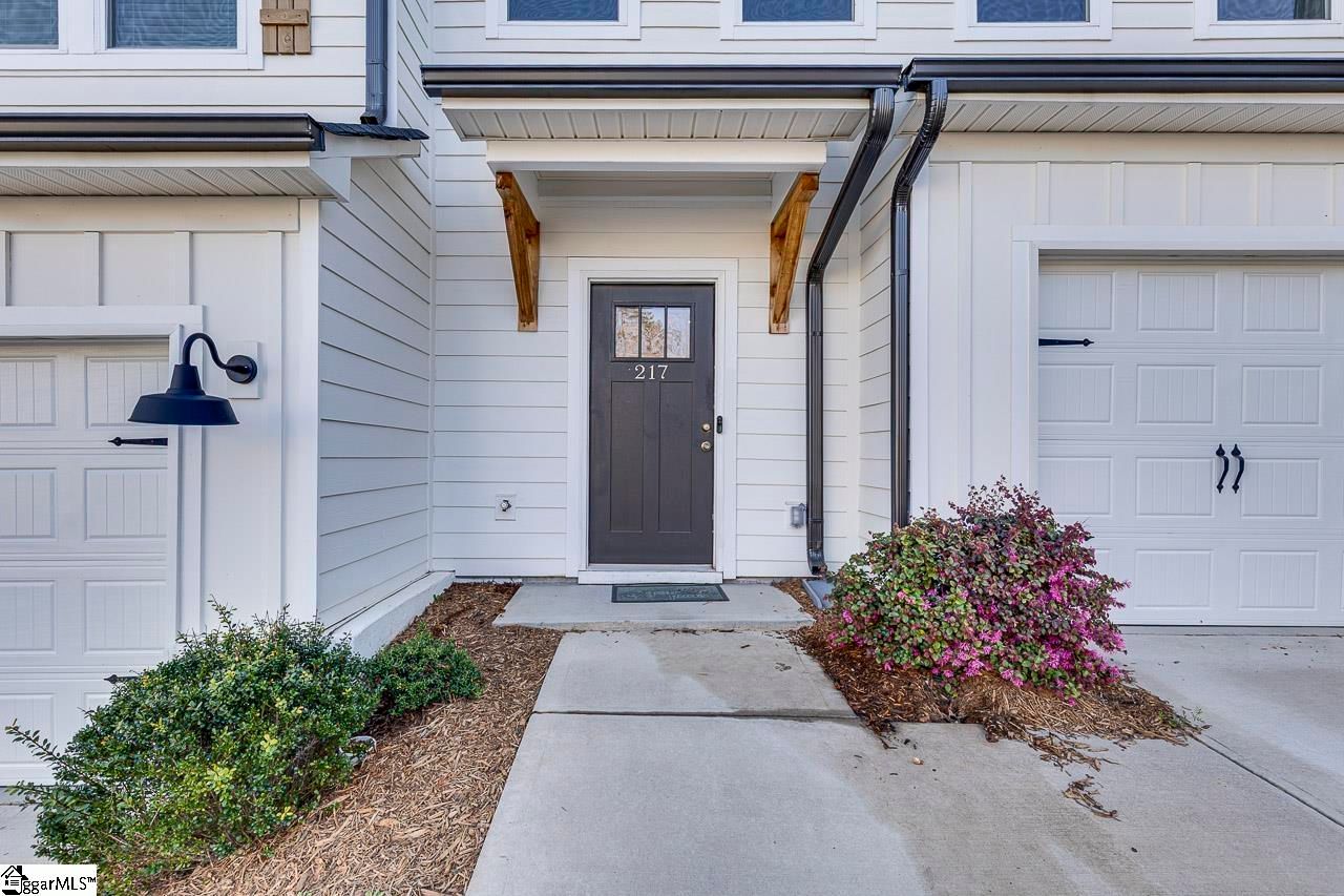 217 Broad Banyon Court