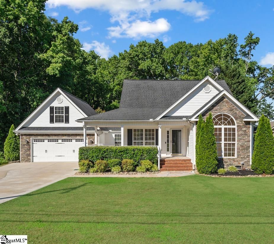 Property image 1 at 507 N Maple Street, Simpsonville, SC 29681-2224