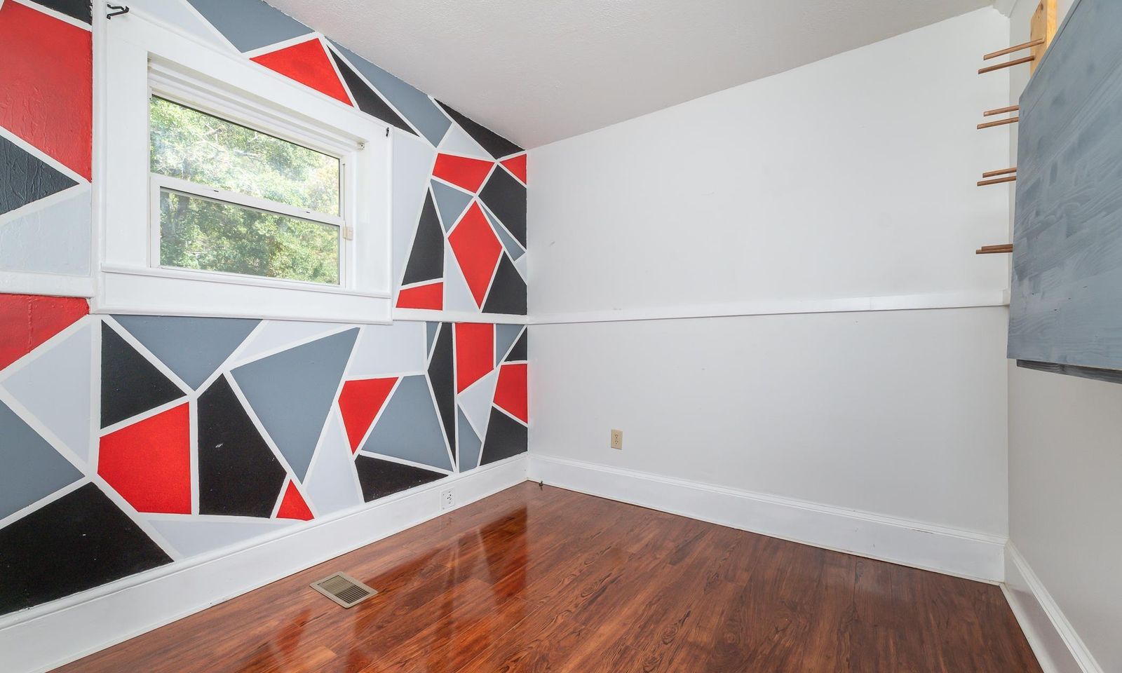 Property image 2 at 163 Cobb Street, Easley, SC 29640