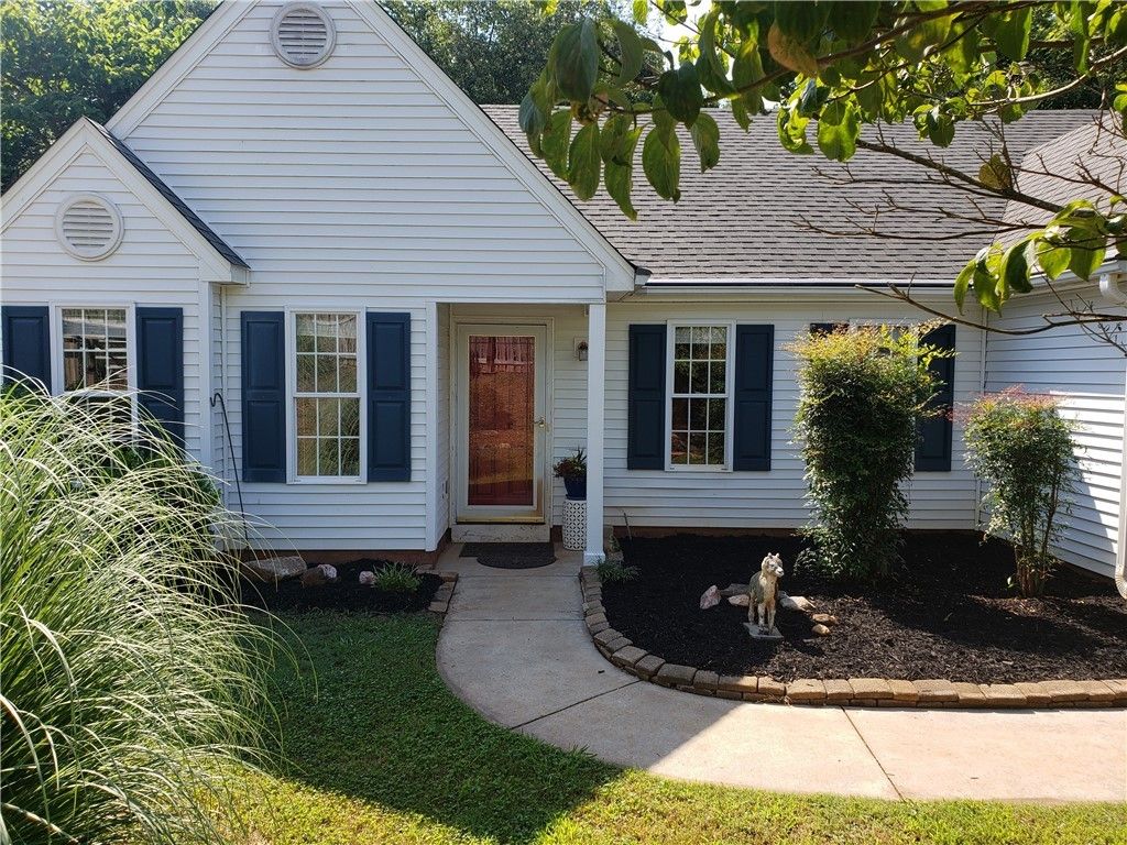 Property image 2 at 110 Ascot Drive, Easley, SC 29642