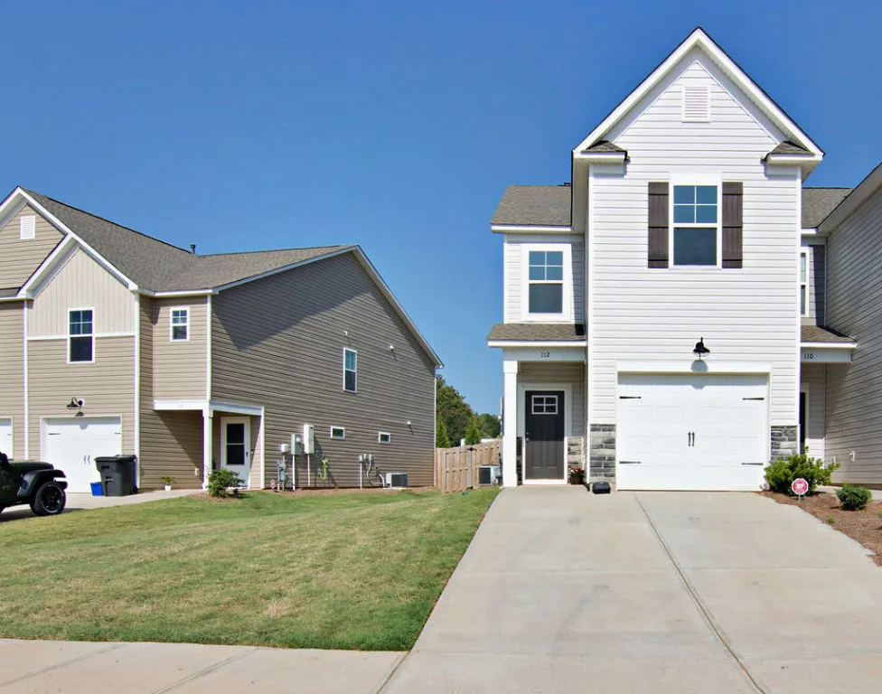 Champions Village at Cherry Hill, Pendleton Community