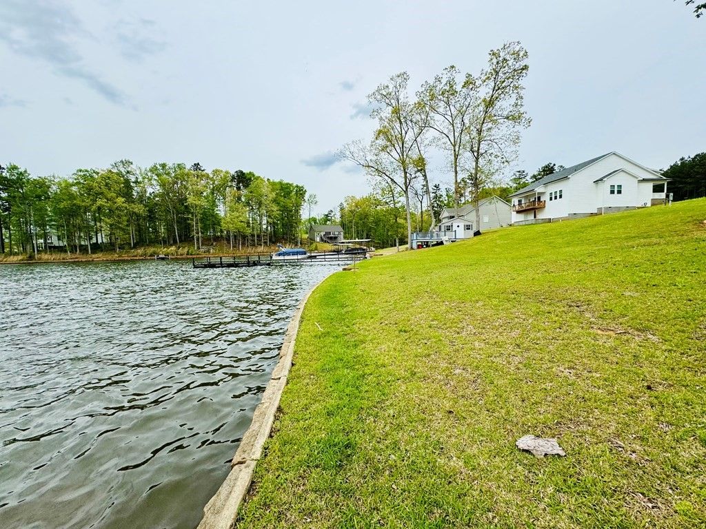 Property image 5 at 76 Creekpoint Drive, Abbeville, SC 29620