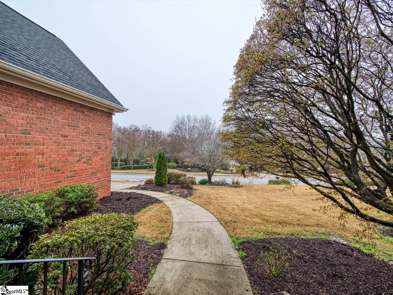 Property image 4 at 6 Green Arbor Lane, Greenville, SC 29615
