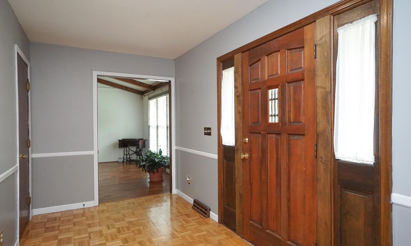 Property image 3 at 200 Barry Drive, Greer, SC 29650