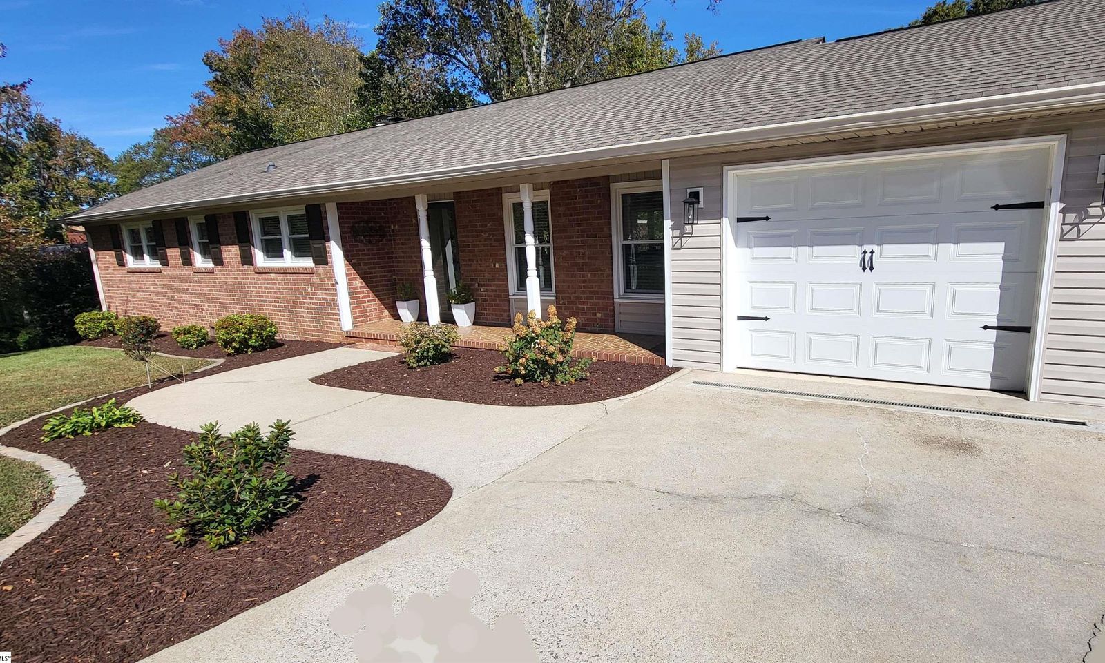 Property image 2 at 19 Northway Drive, Taylors, SC 29687