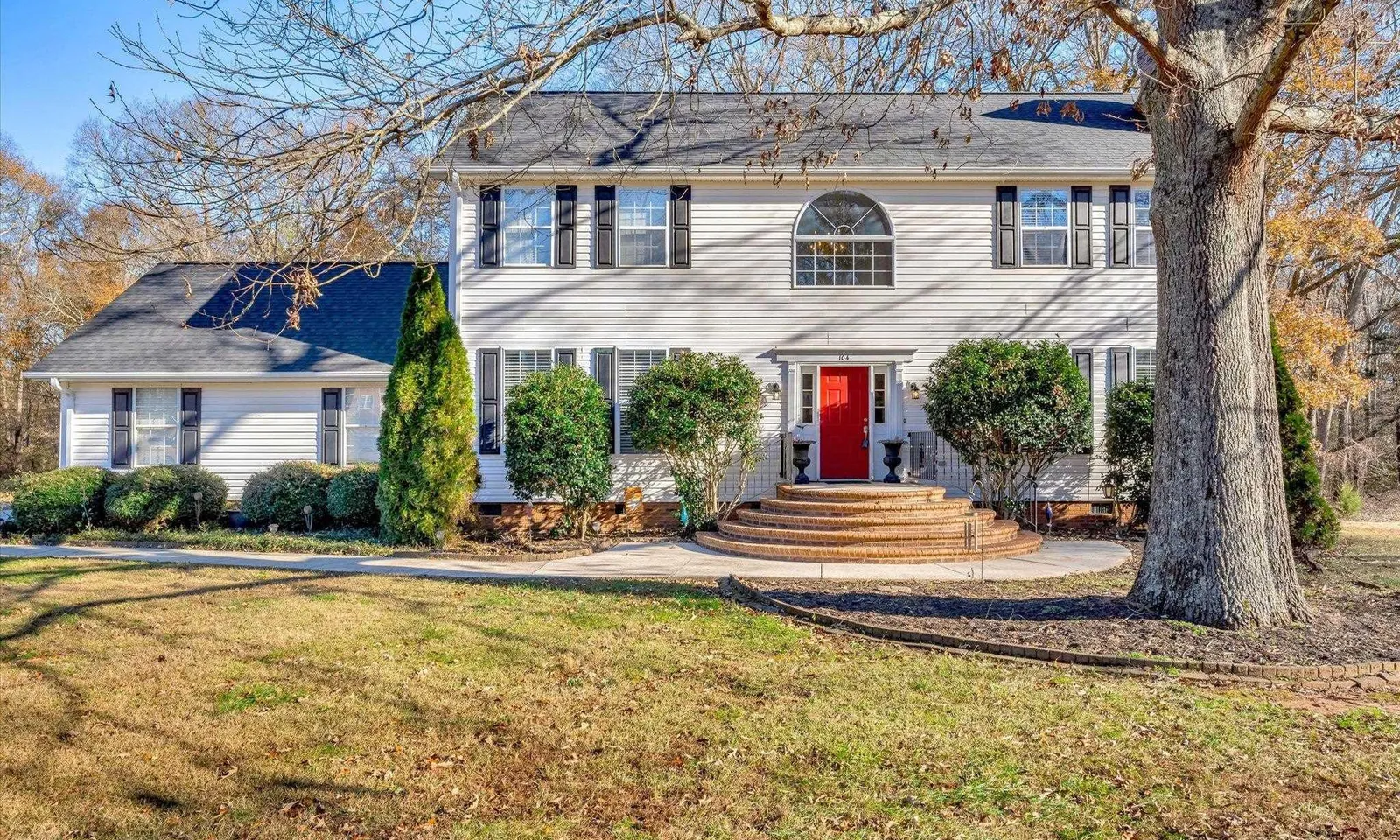 Prestwick, Piedmont Community