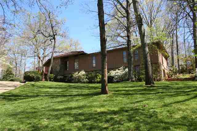 Main image of property at 1 Bromsgrove Drive, Greenville, SC 29609