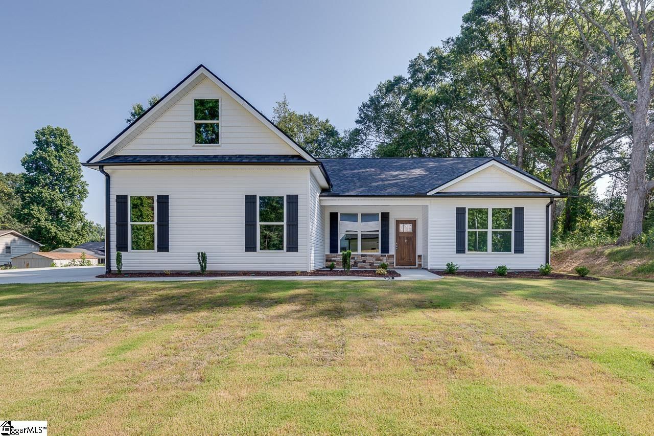 Property image 1 at 10 Suffolk Drive, Greenville, SC 29617
