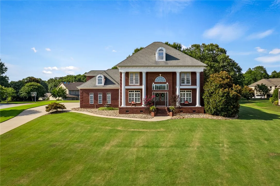 Hammond Hall, Belton Community