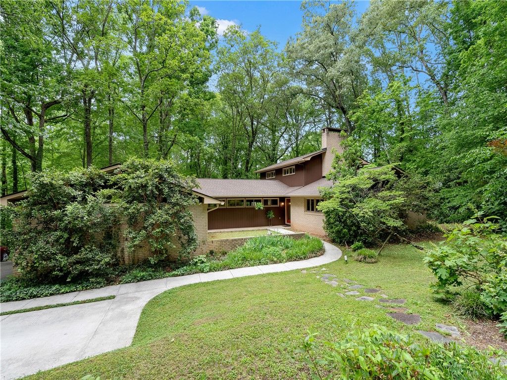 Main image of property at 333 Woodland Way, Clemson, SC 29631