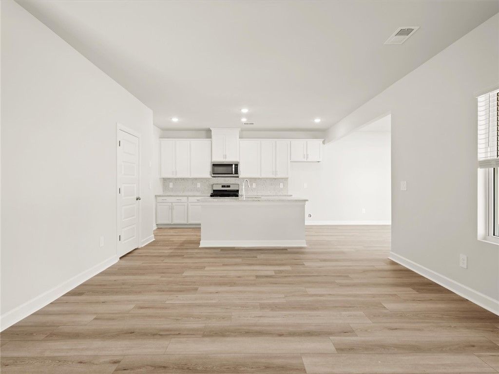 Property image 5 at 411 Yellowstone Trail, Gray Court, SC 29645