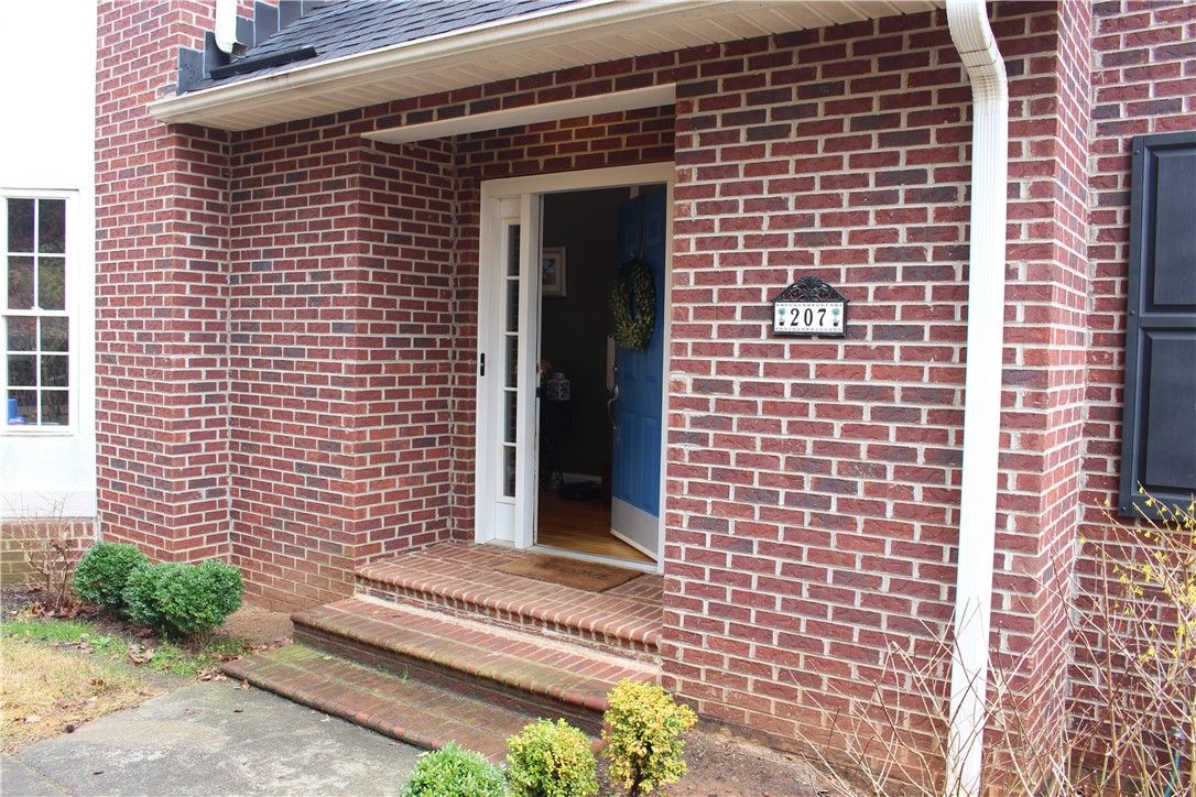 Property image 2 at 207 Sandy Point Drive, Anderson, SC 29625