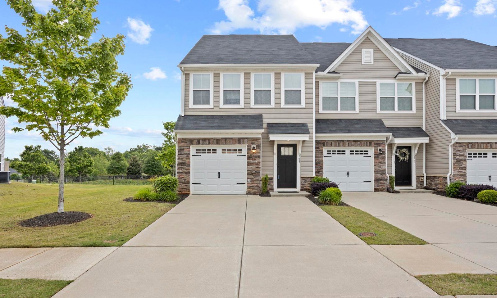 Brookwood Commons, Simpsonville Community